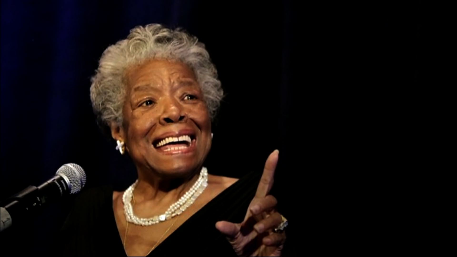 mayaangelou
